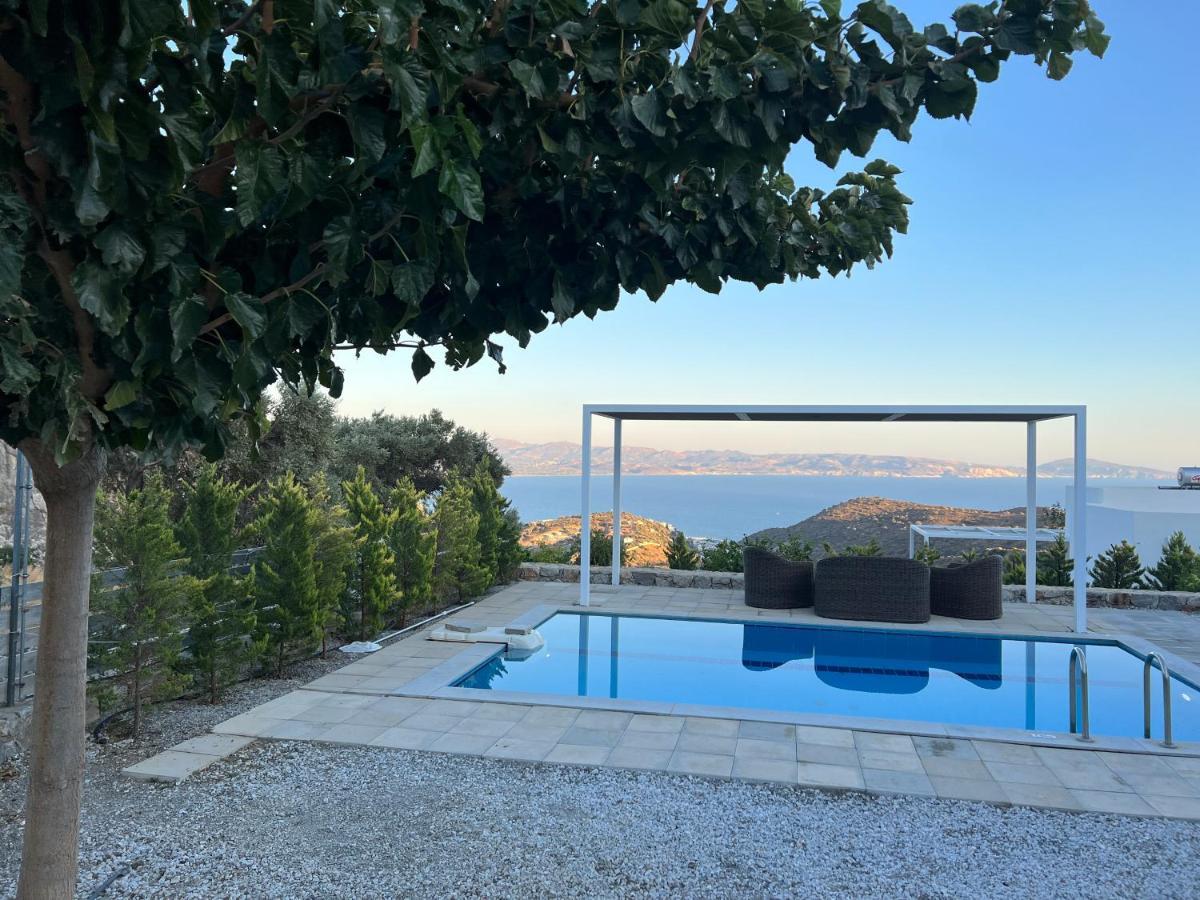 Evgoro Luxury Suites Agia Galini Exterior foto